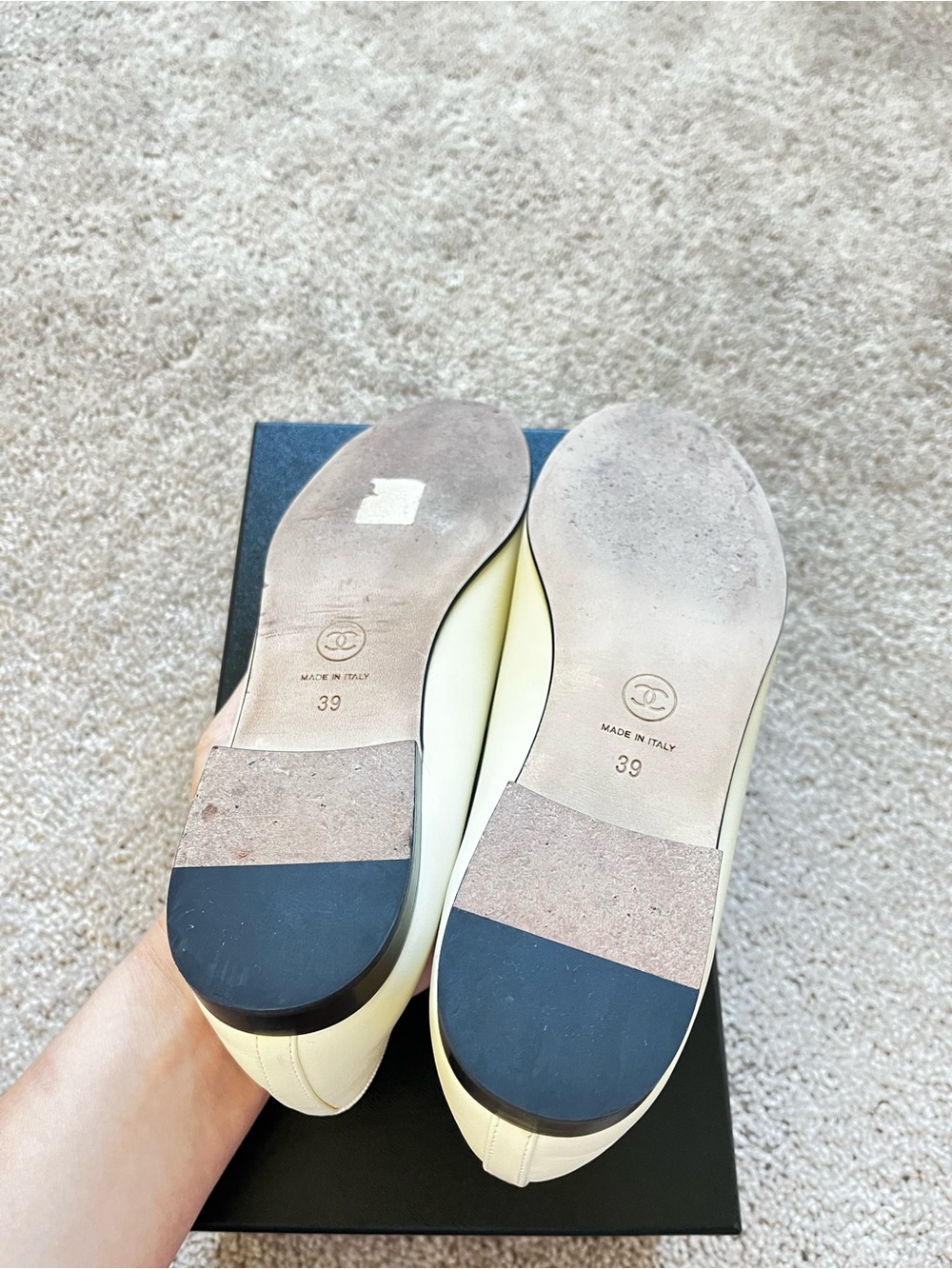 Chanel Authentic Ivory Ballet Flats Size 39 - Picture 8 of 15